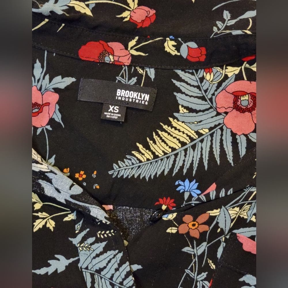 Brooklyn Industries Blouse  Floral Button Down Long Sleeve Top Womens XS - Picture 6 of 9